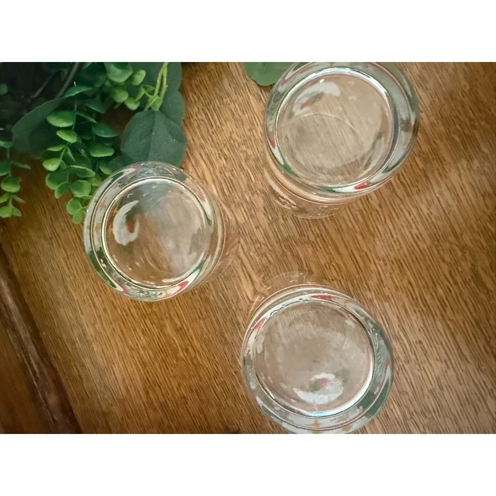 The Unbranded Brand set three